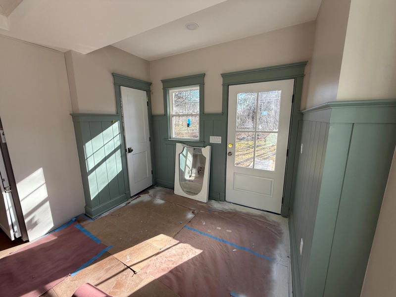 Choosing your colors, Which finish is best? Flat, eggshell, satin, semi-gloss?, What to do before you start painting, Should you hire someone to paint, or do it yourself?