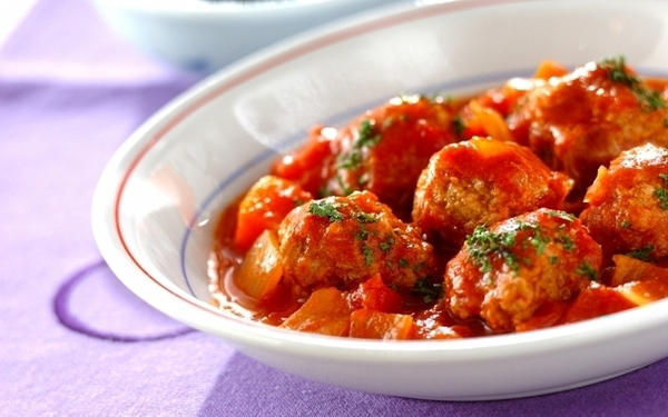 肉団子のトマト煮, 豚ヒレ肉と根菜のトマト煮, 白菜ミルフィーユのトマト煮, 豚肉とヒヨコ豆のトマト煮込み, タラとジャガイモのトマト煮, やわらかイカのトマト煮, 簡単洋風おかず！ タコとナスのトマト煮