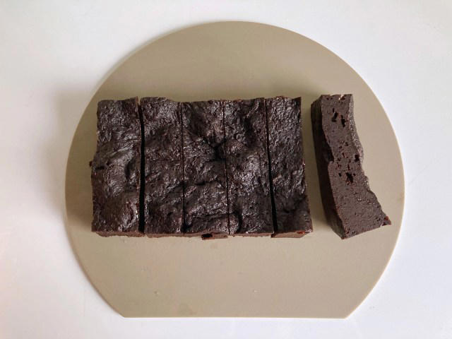 【チョコケーキに本みりん!?】, 【材料混ぜて→レンチンするだけ】, 【材料混ぜて→レンチンするだけ】, 【本みりんでキャラメリゼ】, 【ねっちり、ずっしり、重厚感たっぷり】