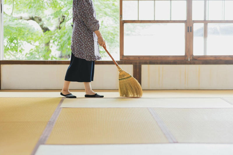 1：「帰省＝片づけ」を習慣にする, 2：帰省中は毎日少しずつ、無理なく片づける, 3：遠方からでもできることでサポートする, 4：母が自分ひとりでも片づけるようになった, 5：「片づけ」という共通の話題ができた