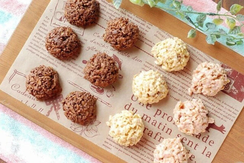 DARSで作るミニチョコパイ, ミニチョコパイの材料（12個分・約74kcal／1個）, ミニチョコパイの作り方（調理時間：約25分）, チョコレートクランチ, チョコレートクランチの材料（6個・約76kcal／1個）, チョコレートクランチの作り方（調理時間：約15分）, ロッキーロードの材料（約515kcal／100g）, ロッキーロードの作り方（調理時間：約20分）, 材料たったの2つ！チョコレートバーク, チョコレートバークの材料（約537kcal／100g）, チョコレートバークの作り方（調理時間：約15分）
