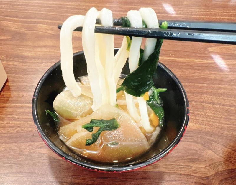 モーニングの実施時間と土日の対応メニューは？, 嬉しい「ドリンクバー・おかわり自由のスープバー」付き, ハーフトースト＆ゆで卵モーニング 450円（税込）, ちいさな鶏野菜うどん＆ゆで卵モーニング 549円（税込）, 目玉焼きモーニング 769円（税込）, 和風ハンバーグ朝食 989円（税込）, 焼きたてデニッシュのフレンチトーストモーニング 769円（税込）