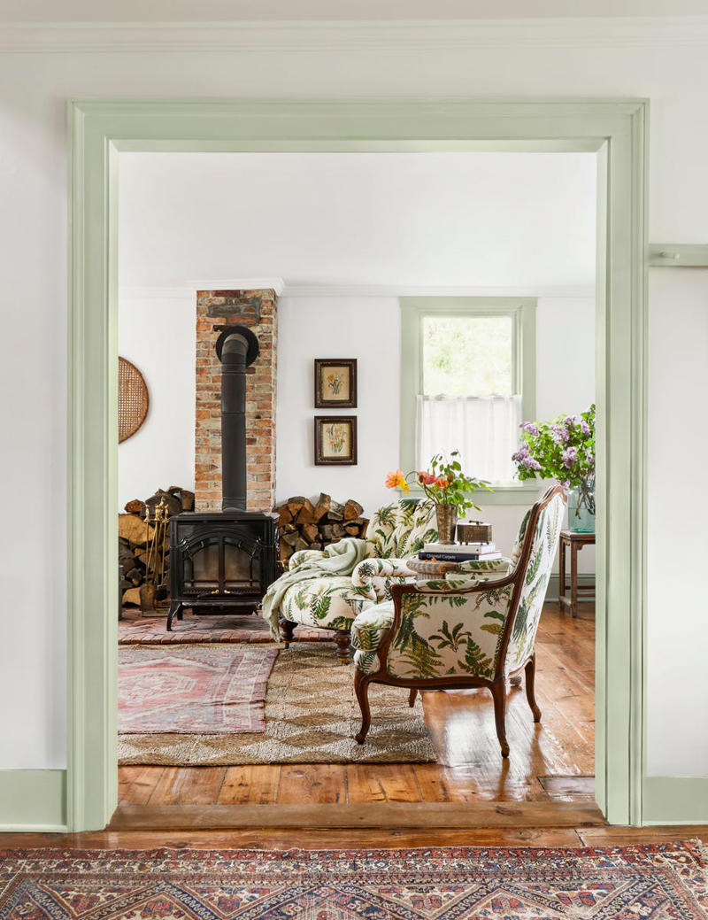 Maintain the Perimeter, Pay Attention to the Furniture Legs, When in Doubt, Go Bigger, Extend Beyond the Table, Lay it Perpendicular, Go Wide, Layer for More Impact, Consider the Color and Pattern