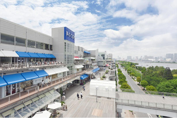 ダイバーシティ東京 プラザ, アクアシティお台場, 日本科学未来館のドームシアター, デックス東京ビーチ, フジテレビ 球体展望室 「はちたま」