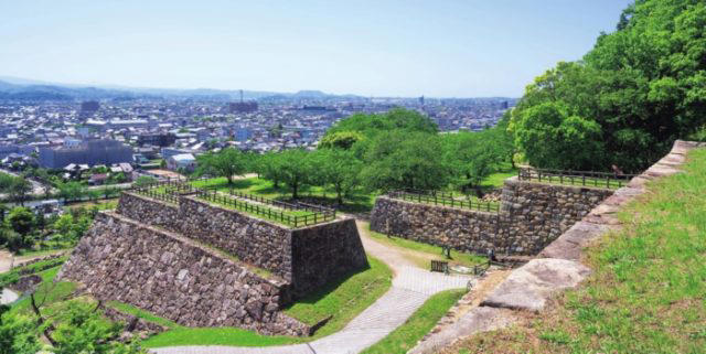 城への食糧補給路を断ち飢餓状態に追い込んだ, 三木城攻め（1578〜80年）, 見落としで時を費やす, 鳥取城攻め（1581年）, 常識破りの早期開城, 大特集では豊臣秀吉について全８つのテーマで解き明かす！