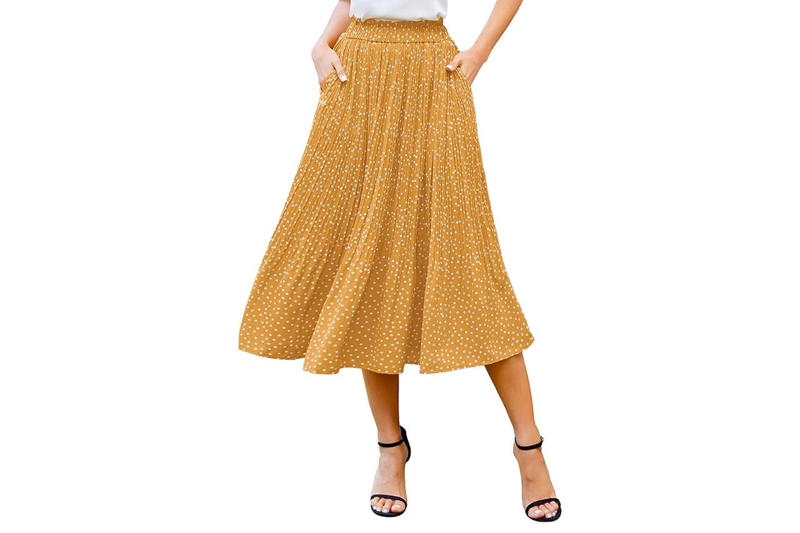 Best Spring Fashion Trends at Amazon, Don’t Do: Monochromatic, Don’t Do: Frilly Bows, Don’t Do: Pale Denim, Don’t Do: Neutral-Toned Bags, Don’t Do: Subdued Details, Don’t Do: Quiet Neutrals, Don’t Do: Matchy-Matchy Sets, Don’t Do: Mini Bags