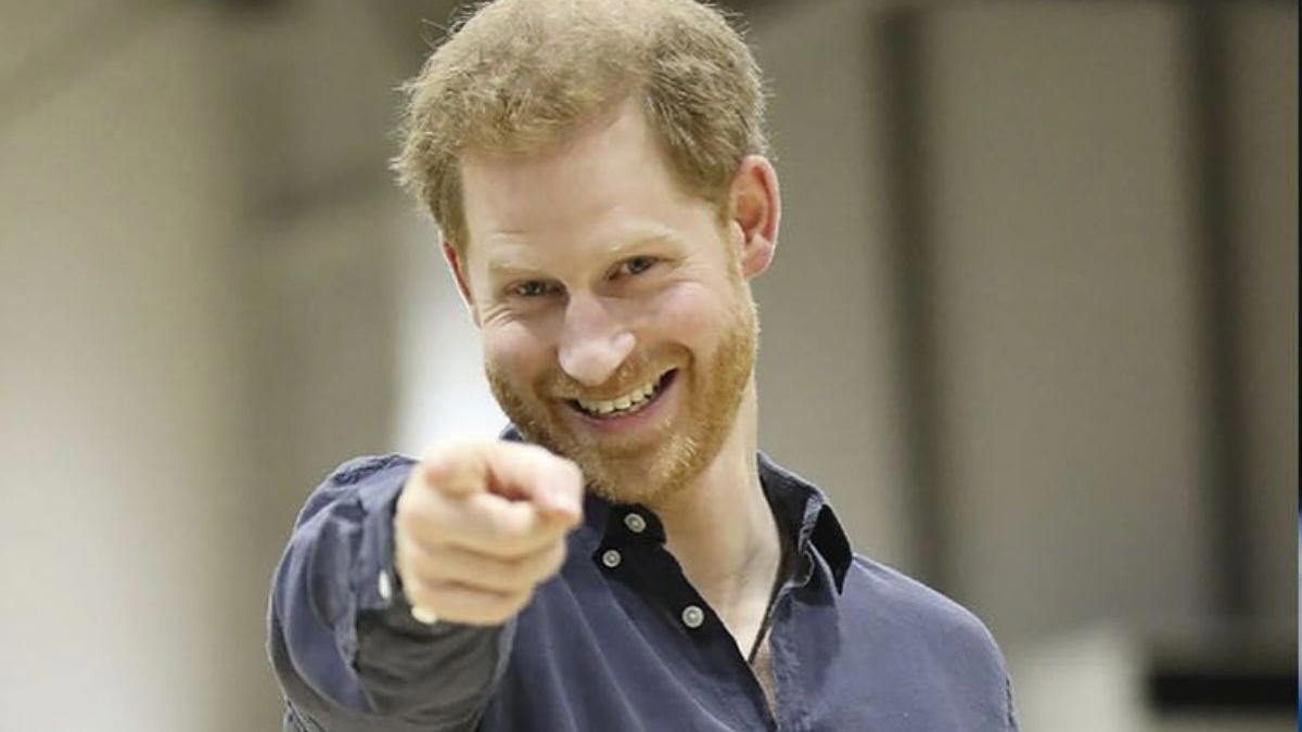 1 Prince Harry's yearning for belonging, 2 Meghan Markle's firm rejection of the past, 3 The fracture in the marriage commitment, 4 The pressure of British public opinion, 5 The well-being and security of their children, 6 The necessary mediation with the royal family, 7 The impact on their current professional projects, 8 The Prince's loneliness in California, 9 Incompatibility of lifestyles, 10 The role of official security in London, 11 Professional maturity in the face of crisis, 2 The shadow of a media divorce