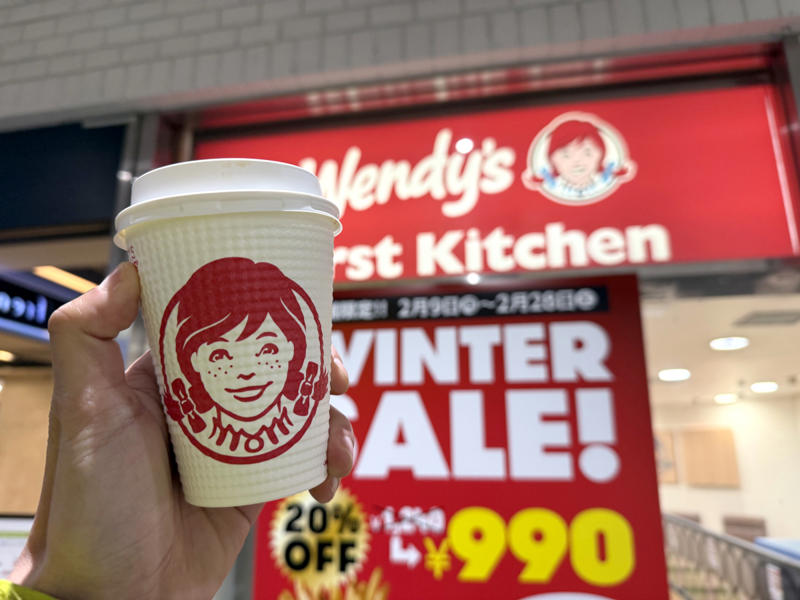 ・マクドナルド「プレミアムローストコーヒー」, ・バーガーキング「ブレンドコーヒー」, ・ゼッテリア「ホットコーヒー」, ・ウェンディーズ・ファーストキッチン「ホットコーヒー」, ・モスバーガー「ブレンドコーヒー」（ワンサイズのみ）, ・ケンタッキー・フライド・チキン「挽きたてリッチコーヒー」（Sサイズのみ）, ・コスパならマック一択か