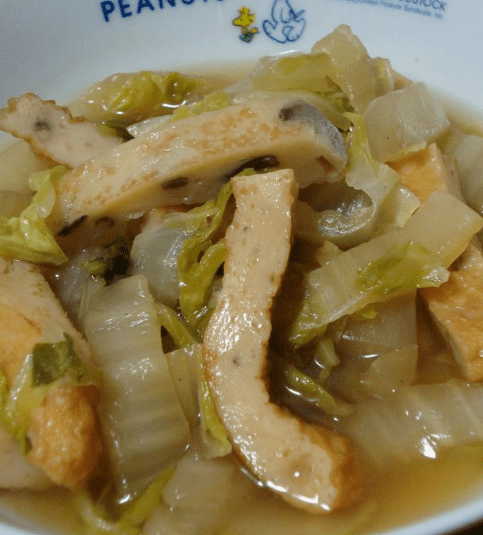 茹でたほうれん草：硝酸塩が問題に, 太巻き：ご飯と具材が早く傷む構造, おでん炒め：食用油とタンパク質の危険な組み合わせ, カレー：放置すると食中毒菌が繁殖しやすい環境に, 冷蔵庫を過信せず、調理習慣を変えるべき