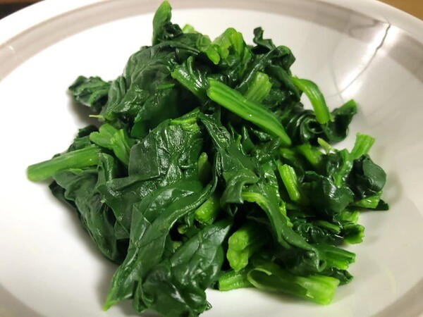 茹でたほうれん草：硝酸塩が問題に, 太巻き：ご飯と具材が早く傷む構造, おでん炒め：食用油とタンパク質の危険な組み合わせ, カレー：放置すると食中毒菌が繁殖しやすい環境に, 冷蔵庫を過信せず、調理習慣を変えるべき