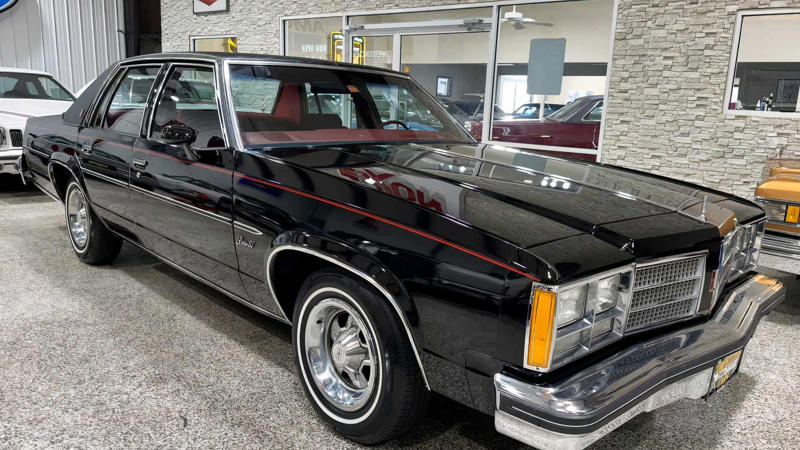 The Oldsmobile Delta 88 Quietly Dominated The '70s , Why The Delta 88 Dominated The 1970s Market , The Delta 88's Engineering And Design , Auction Reality: How The Delta 88 Trades Hands Today , Overlooked By Enthusiasts, Yet Central To 1970s Automotive Culture