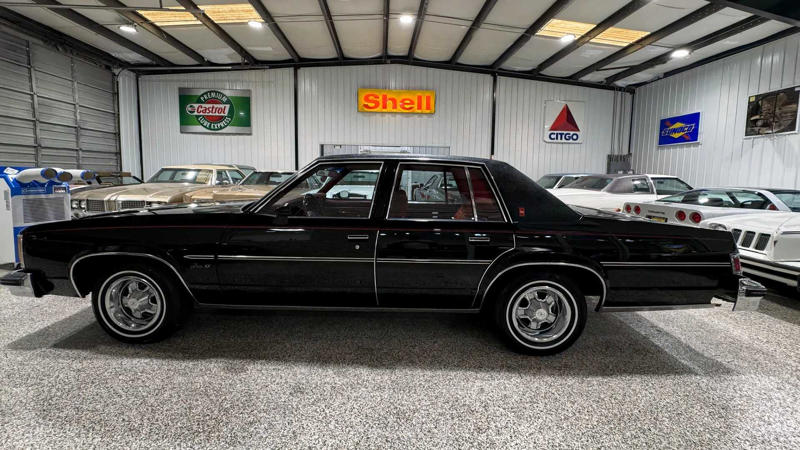 The Oldsmobile Delta 88 Quietly Dominated The '70s , Why The Delta 88 Dominated The 1970s Market , The Delta 88's Engineering And Design , Auction Reality: How The Delta 88 Trades Hands Today , Overlooked By Enthusiasts, Yet Central To 1970s Automotive Culture