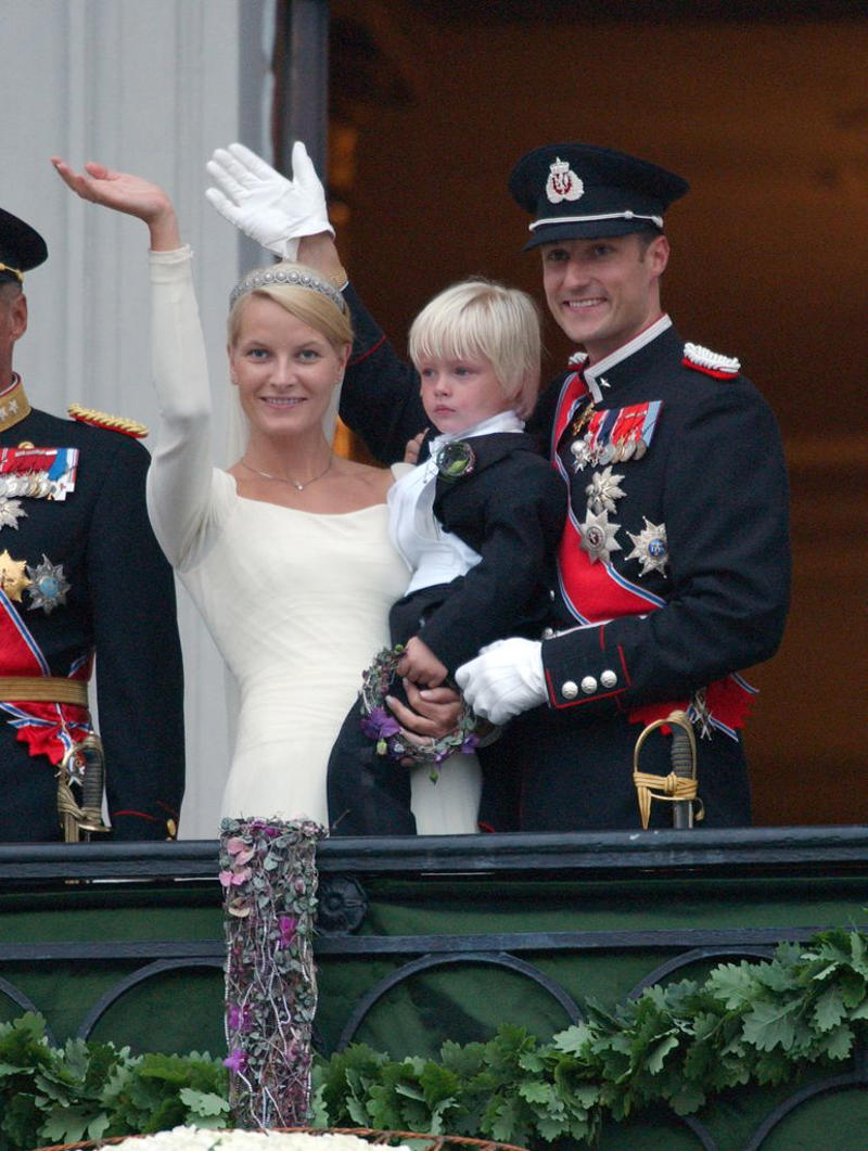 "Southern girl", She was a single mother, Her Prince Charming, She married into the royal family in 2001, Welcoming two more children, She has chronic lung disease, A future queen?, The Epstein messages and fallout