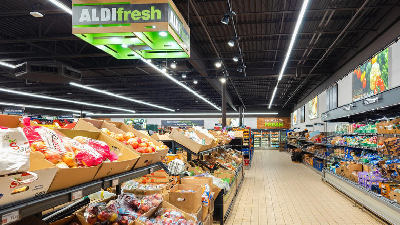 Buy: Medjool dates, Skip: peaches, Buy: whole carrots, Skip: baby carrots, Buy: blueberries, Skip: pineapple, Buy: mandarins in season, Skip: snipped green beans, Buy: fresh herbs, Skip: onions, Buy: Cosmic Crisp and Honeycrisp apples, Skip: other varieties of apples, Buy: grapefruit, Skip: bananas, Buy: baby bella mushrooms, Methodology