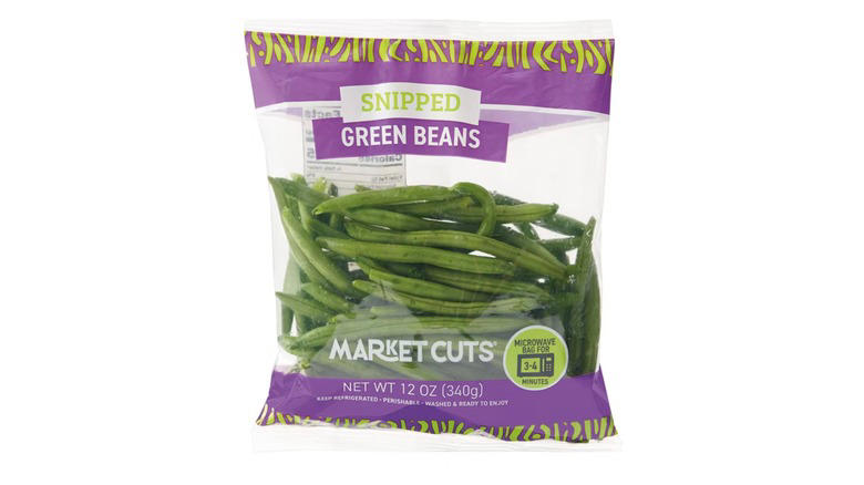Buy: Medjool dates, Skip: peaches, Buy: whole carrots, Skip: baby carrots, Buy: blueberries, Skip: pineapple, Buy: mandarins in season, Skip: snipped green beans, Buy: fresh herbs, Skip: onions, Buy: Cosmic Crisp and Honeycrisp apples, Skip: other varieties of apples, Buy: grapefruit, Skip: bananas, Buy: baby bella mushrooms, Methodology