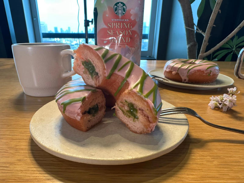 今年は、白桃！「桜 咲くよ 白桃 フラペチーノ®」, ラテアートがうれしい「桜 咲くよ ラテ」, ソーダで楽しむSAKURAシリーズ「桜 咲くよ 白桃 ソーダ」, 春らしいフードビバレッジやコーヒーも登場！