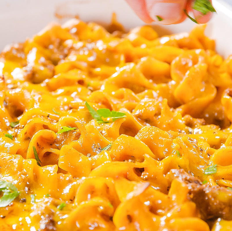 How To Make Beef Noodle Casserole, What To Serve With Beef Noodle Casserole, Made This?, Ingredients, Directions