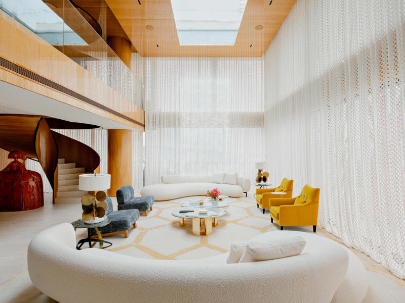 Modular Sofas, Tailored Silhouettes, Performance Fabrics, Curved Lines, Invisible Functionality