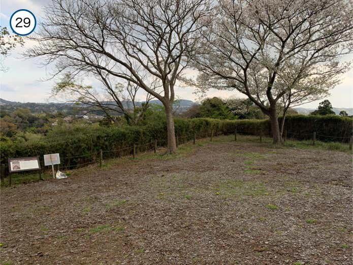 名越切通しハイキングコース概要, Section1：名越バス停〜登山口（1.7km・約29分）, Section2：登山口〜法性寺（1.6km・約47分）, Section3：法性寺〜逗子駅（2.8km・約40分）