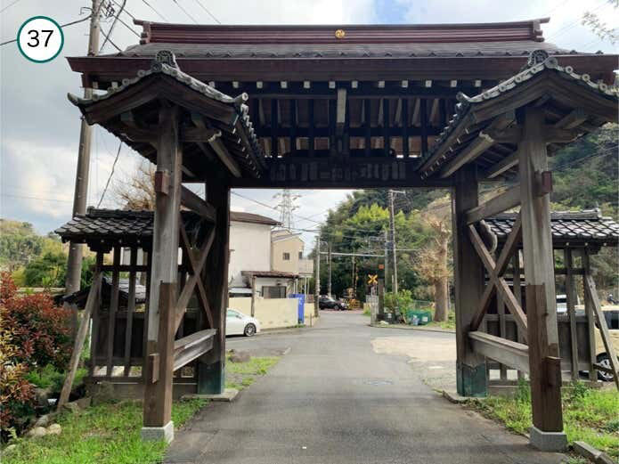 名越切通しハイキングコース概要, Section1：名越バス停〜登山口（1.7km・約29分）, Section2：登山口〜法性寺（1.6km・約47分）, Section3：法性寺〜逗子駅（2.8km・約40分）