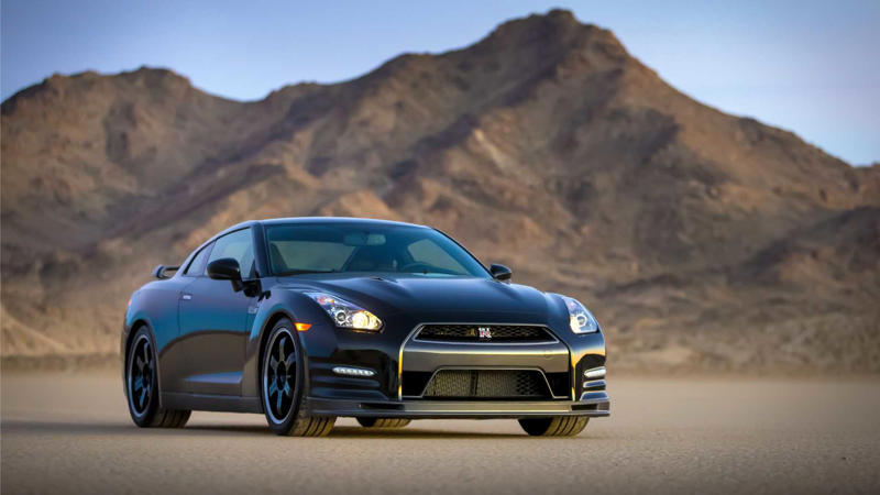 The Porsche 911 Carrera 4 GTS Set The Benchmark Of Supercar Dailys , The Nissan R35 GT-R Is A Big Coupe With Porsche Performance , Buying A GT-R Vs A Carrera 4 911 , Why The GT-R Still Feels So Modern Nearly Two Decades Later , Buying A Secondhand GT-R