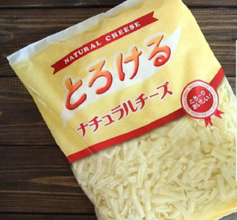 業務スーパーのチーズの良い口コミ, 業務スーパーのチーズの悪い口コミ, 重要：1kgを無駄にしない！「片栗粉」を使ったパラパラ冷凍術, 加熱なしでも美味しい理由, Q：業務スーパーにはチーズフライも販売されてる？, Q：業務スーパーにはチーズインハンバーグも販売されている？, Q：業務スーパーはチーズソースやチーズボールも販売されている？, Q：業務スーパーでチーズハットグは販売されている？, Q：値上げで業務スーパーのチーズのコスパは悪くなった？, Q：業務スーパーの原産国は安全？