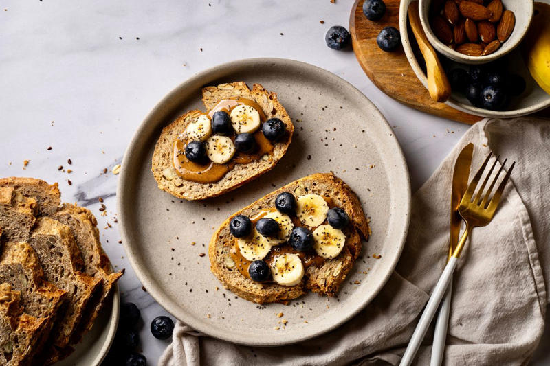 ซาวร์โดว์ (Sourdough) คืออะไร? ทำไมถึงกลายเป็นขนมปังยอดฮิต, ประโยชน์ของซาวร์โดว์ ดีต่อร่างกายจริงไหม?, ควรกินซาวร์โดว์ตอนไหน เวลาไหนดีที่สุด?, รวม 5 เมนูซาวร์โดว์ทำง่าย ได้สุขภาพ สไตล์โฮมเมด