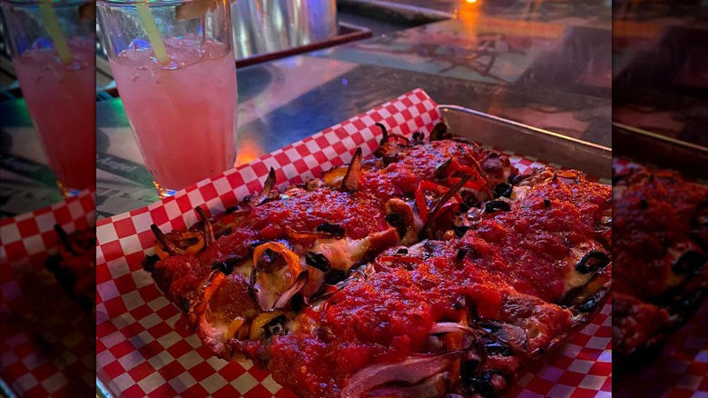 With Love, Always, KoMex Fusion, Yukon Pizza, Bāng Bar by Momofuku, Arts District Kitchen, Gordon Ramsay Fish &amp; Chips, Monta Ramen, Dirt Dog, Coronado Cafe, Ellis Island BBQ, Red Dwarf, BabyStacks Cafe, Haute Doggery, Gritz Cafe, Methodology