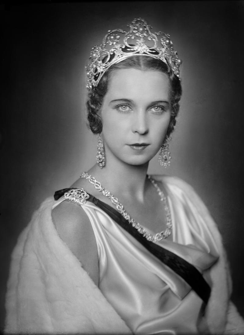 Some are hundreds of years old., The Oriental Circlet Tiara, Queen Mary of Denmark's Engagement Ring, The Coronation Spoon, Queen Elizabeth's Three Stranded Pearls, Prince Albert's Sapphire Brooch, Queen Maxima of the Netherland's Engagement Ring, The Girls of Great Britain and Ireland Tiara, Meghan Markle's Engagement Ring, The Nizam of Hyderabad Diamond Necklace, The Vladimir Circle Tiara, Queen Elizabeth's Engagement Ring, Grace Kelly's Engagement Ring, Collingwood Diamond and Pearl Earrings, Queen Elizabeth's Brooch, Queen Alexandra Parure, The Black Orlov Diamond, Queen Mary Fringe Tiara, Bahrain Pearl Diamond Drop Earrings, The Missing Lozenge Bandeau, Princess Diana's Engagement Ring, The Sovereign’s Scepter, Lover's Knot Tiara, The Crown of Queen Elizabeth the Queen Mother, The French Crown Jewels, Regent Diamond, The Kokoshnik Tiara, Cartier Halo Tiara, The Savoy Jewels, The Imperial State Crown