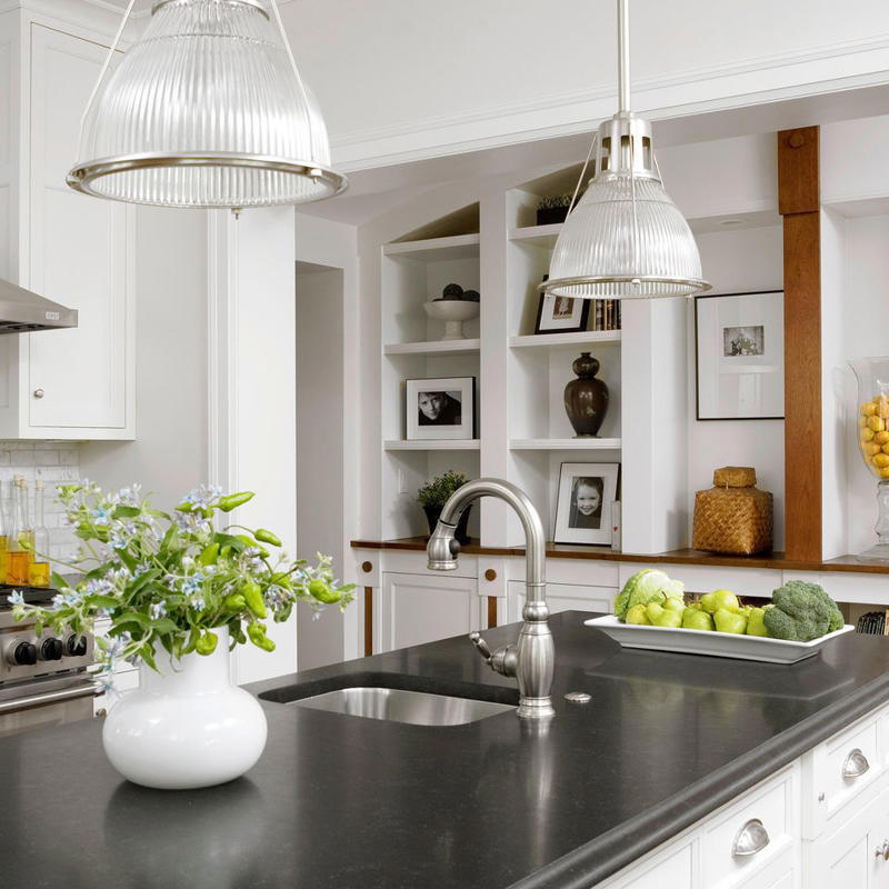 How to Clean Granite Countertops, How to Remove Stains from Granite Countertops, How to Clean Granite Countertops with Natural Products, How to Keep Granite Clean for Longer, Begin a Weekly Cleaning Routine, When to Call a Professional