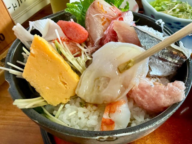 ・佐野厄除け大師から徒歩数分, ・海鮮丼かミニダブルセット, ・えげつないボリュームの海鮮丼, ・今回ご紹介した飲食店の詳細データ