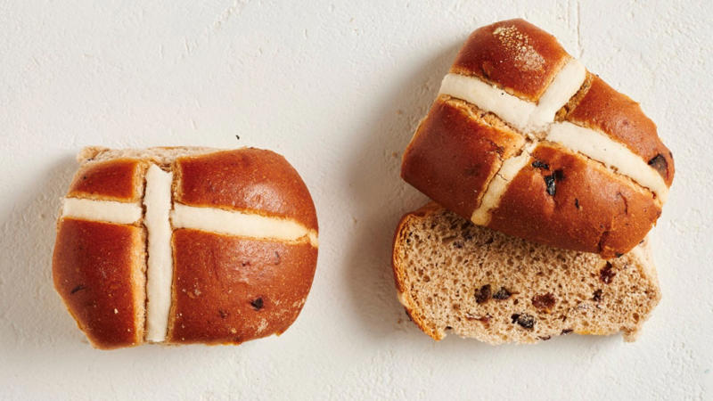 The method and the judges, The criteria, The hot cross bun taste test results, More hot cross bun taste tests, Make your own hot cross buns