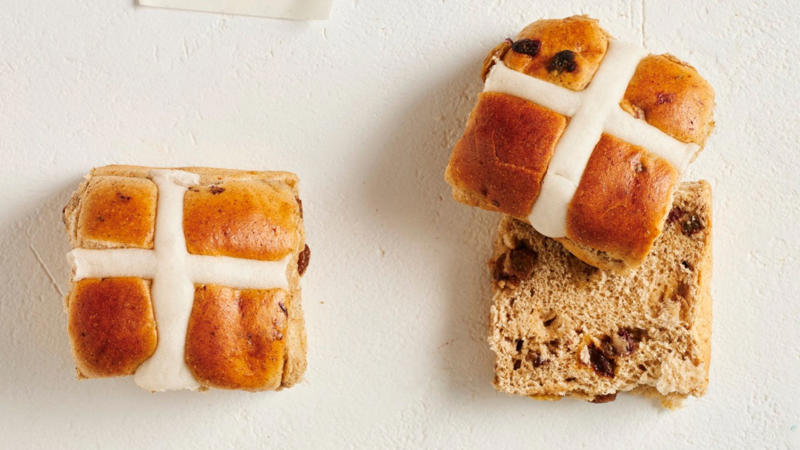 The method and the judges, The criteria, The hot cross bun taste test results, More hot cross bun taste tests, Make your own hot cross buns