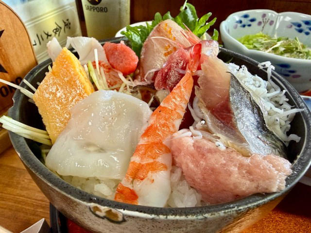 ・佐野厄除け大師から徒歩数分, ・海鮮丼かミニダブルセット, ・えげつないボリュームの海鮮丼, ・今回ご紹介した飲食店の詳細データ
