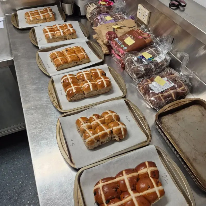The method and the judges, The criteria, The hot cross bun taste test results, More hot cross bun taste tests, Make your own hot cross buns