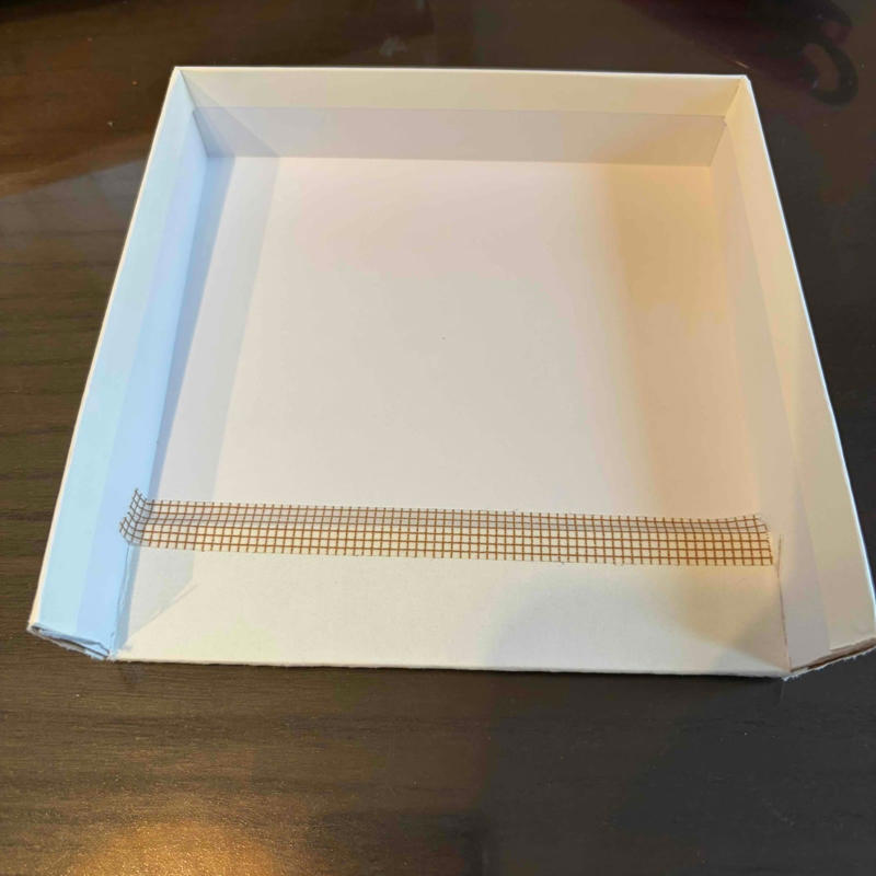 お気に入りの箱、活用できていますか？, お菓子の箱が文房具入れに！, おしゃれな文房具入れになりました, かわいい箱は暮らしに役立つ