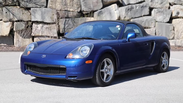 2002 Acura RSX, 2002 Ferrari Enzo, 2002 BMW M3, 2002 Chevrolet Corvette, 2002 Ford Thunderbird, 2002 Toyota MR2 Spyder, 2002 Dodge Viper, 2002 Mazda MX-5, 2002 Aston Martin V12 Vanquish, 2002 Cadillac Escalade