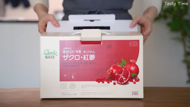 ・ドバイ ピスタチオ チョコ, ・正官庄 ザクロ・紅参, ・LA BOULANGERIE クロワッサントースト, ・PAYSAN BRETON ゲランド塩のバター, ・活〆黒瀬ぶりさく, ・アテナ ギリシャヨーグルト, ・フラワートルティーヤ, ・Arla ハバティ チーズスライス, ・SENOBL クリームブリュレ, ・Vita+ レッドグレープフルーツ, ・韓国産スイートキウイ, ・AWATAMA オニオンスープ