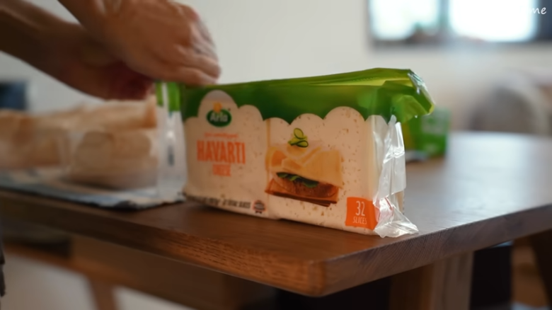 ・ドバイ ピスタチオ チョコ, ・正官庄 ザクロ・紅参, ・LA BOULANGERIE クロワッサントースト, ・PAYSAN BRETON ゲランド塩のバター, ・活〆黒瀬ぶりさく, ・アテナ ギリシャヨーグルト, ・フラワートルティーヤ, ・Arla ハバティ チーズスライス, ・SENOBL クリームブリュレ, ・Vita+ レッドグレープフルーツ, ・韓国産スイートキウイ, ・AWATAMA オニオンスープ