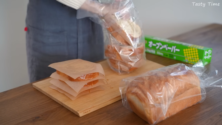 ・ドバイ ピスタチオ チョコ, ・正官庄 ザクロ・紅参, ・LA BOULANGERIE クロワッサントースト, ・PAYSAN BRETON ゲランド塩のバター, ・活〆黒瀬ぶりさく, ・アテナ ギリシャヨーグルト, ・フラワートルティーヤ, ・Arla ハバティ チーズスライス, ・SENOBL クリームブリュレ, ・Vita+ レッドグレープフルーツ, ・韓国産スイートキウイ, ・AWATAMA オニオンスープ