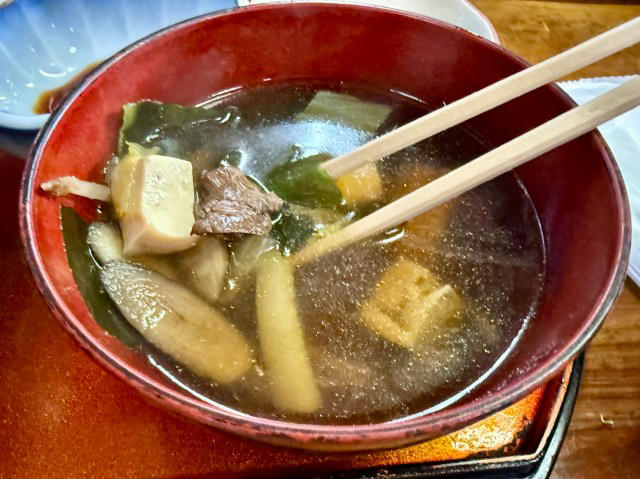 ・佐野厄除け大師から徒歩数分, ・海鮮丼かミニダブルセット, ・えげつないボリュームの海鮮丼, ・今回ご紹介した飲食店の詳細データ