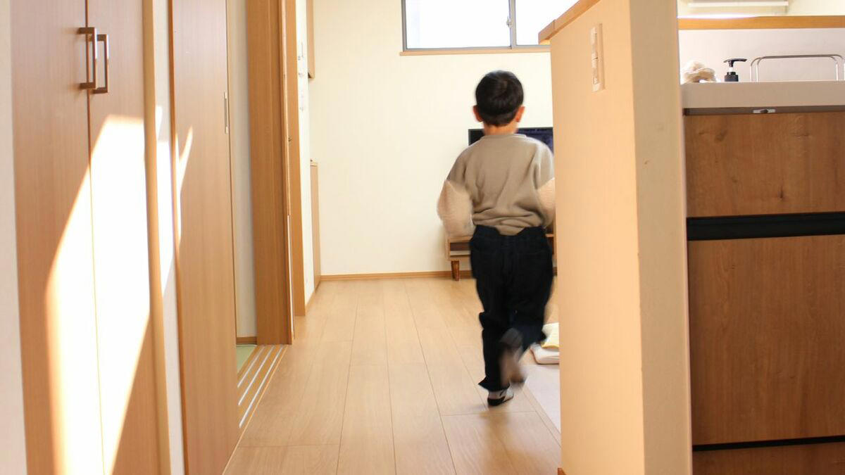 1：「いつか使うかも」より「今使っているか」, 2：「手元に残す＝大切にする」ではない, 3：「本当に必要なもの」は迷わない, 4：片付けは「家族への思いやり」と考える