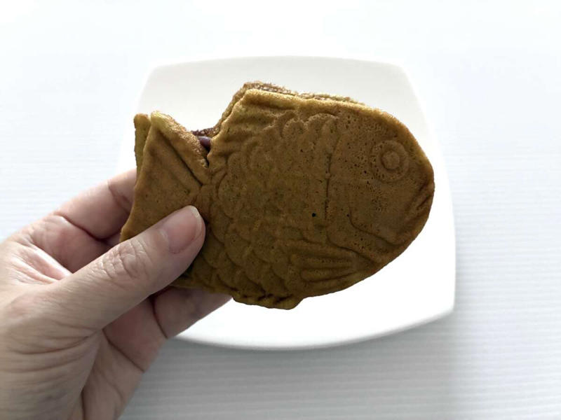 20～30代がスイーツを食べる理由1位は「自分へのご褒美」, 【いざ、実食！】3月のモンテール新作スイーツ6選, ICHIBIKO・濃い苺シュークリーム, ICHIBIKO・苺＆カスタードエクレア, 甘酸っぱい苺のワッフル, クレームブリュレエクレア, 宇治抹茶・茶たい焼（抹茶あずき）