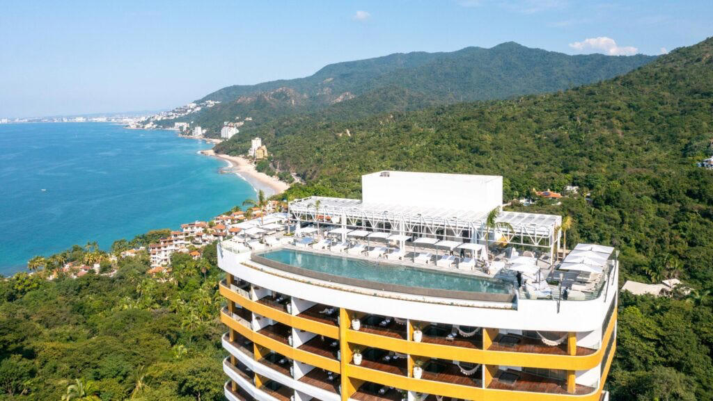 1. Triple Creek Ranch, 2. Twin Farms, 3. Excellence Oyster Bay, 4. Hotel Mousai, 5. Impression Isla Mujeres by Secrets, 6. Grand Velas Boutique Los Cabos, 7. Aquila Elounda Village