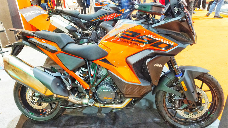 2015-2019 Indian Scout, Any Yamaha Bolt (R-Spec), 2020+ BMW R18 Classic, 2020+ Indian Challenger, Any KTM 1290 Super Adventure, Any Honda Shadow 1100, 2026 Yamaha MT-03, Any Suzuki Boulevard M190R, Any Yamaha VMAX, 2005 BMW R1200C Montauk, Any Triumph Rocket III, Any Indian Chieftain Dark Horse, Methodology