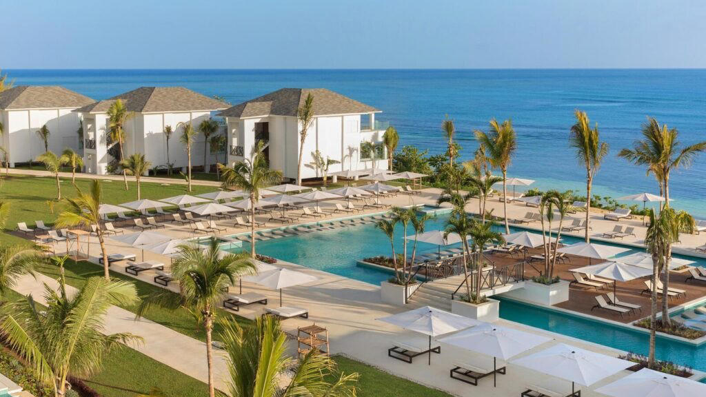 1. Triple Creek Ranch, 2. Twin Farms, 3. Excellence Oyster Bay, 4. Hotel Mousai, 5. Impression Isla Mujeres by Secrets, 6. Grand Velas Boutique Los Cabos, 7. Aquila Elounda Village