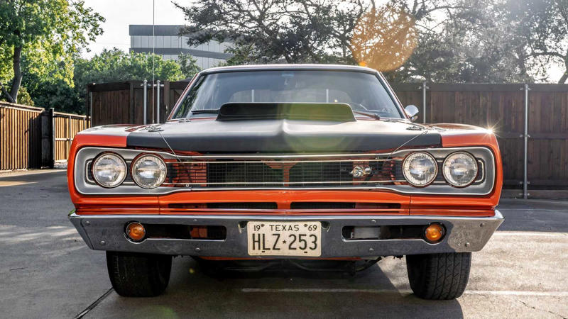 Dodge’s Working-Class Muscle Car That Nobody Talked About , The '69 Coronet Super Bee Is Worth A Small Fortune Today , The Budget Brawler That Delivered Serious Mopar Performance , The Engine Options That Turned It Into A Street Legend