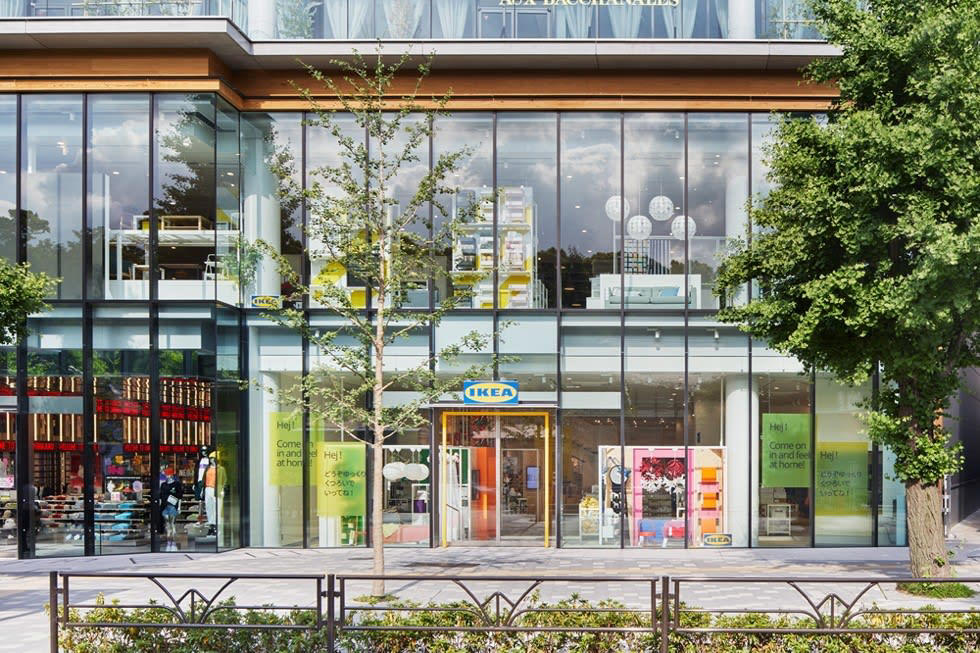 この記事で学べること, 買うつもりのなかったモノがカゴに入る店, 8ドルと英語ゼロでアメリカに降り立った建築家, 「広場」を作りたかった男が作ってしまったもの, 普通の店は約3割しか見せない。IKEAはほぼ100%, 「安いしまあいっか」の罠, ミートボールは最高のソファセールスマン, IKEAとカジノが使う同じ心理テクニック, 「あのろくでなし開発への養育費は払わない」, 世界最強の仕掛けが日本で効かん3つの理由, カルフールは4年で逃げた, まとめ：仕組みは「前提条件」とセットで動く