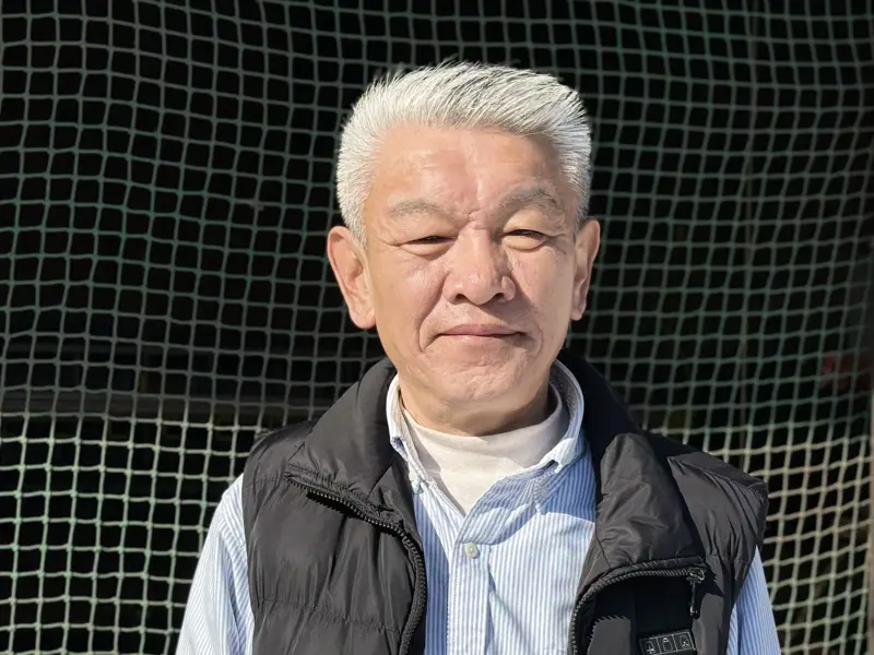 旨みと味が濃い「姫様のたまご」6個（720円)/10個（1,200円）, 三浦半島の海と大地が育てた味, 横須賀と三浦の境にある養鶏場, 父に内緒で育て始めた、200羽の鶏, 「元気か？」「顔色が悪いぞ」——声なき声に耳を澄ませて, 人間の都合ではなく、「姫達の生活リズム」に合わせて, 「姫様」にふさわしい、最高のおもてなし