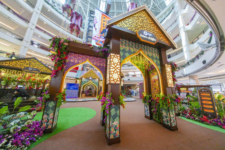 1. Suria KLCC, 2. Alamanda Shopping Centre, 3. Pavilion Bukit Jalil, 4. Pavilion Damansara Heights, 5. Pavilion Kuala Lumpur, 6. The Exchange TRX, 7. Lalaport BBCC